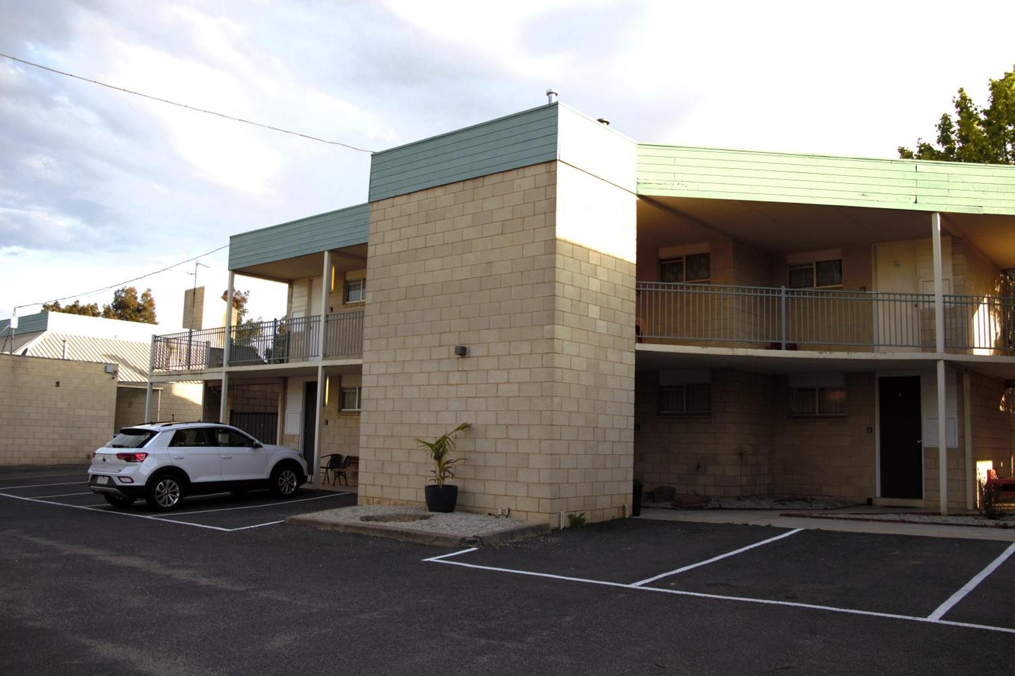 Bendigo Motor Inn Kangaroo Flat エクステリア 写真